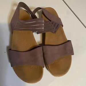 🍄Skechers Women's Purple Sandals